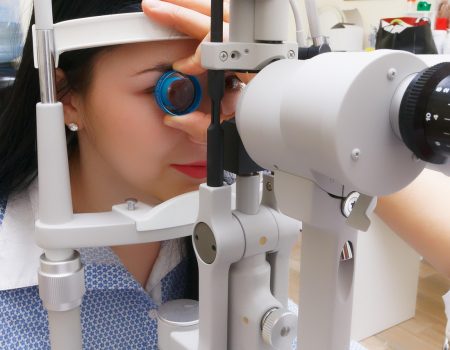 КАК СОХРАНИТЬ ЗРЕНИЕ ВО ФРАНЦИИ: ОФТАЛЬМОЛОГ МАЙЯ БОЛЬШАКОВА О СВОЕМ ЦЕНТРЕ В ПАРИЖЕ