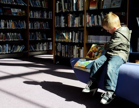 ПОЧЕМУ РЕБЕНОК ПЛОХО УЧИТСЯ: ТРЕВОГА, СТРАХ И  НЕУВЕРЕННОСТЬ КАК ПРИЧИНЫ  НЕУСПЕВАЕМОСТИ