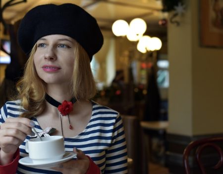 ПОЧЕМУ У ФРАНЦУЗСКОЙ ЭМИГРАЦИИ ЖЕНСКОЕ ЛИЦО?